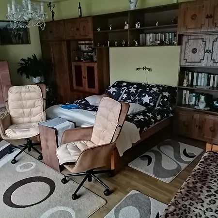Konukevi Kertesz Vendeghaz