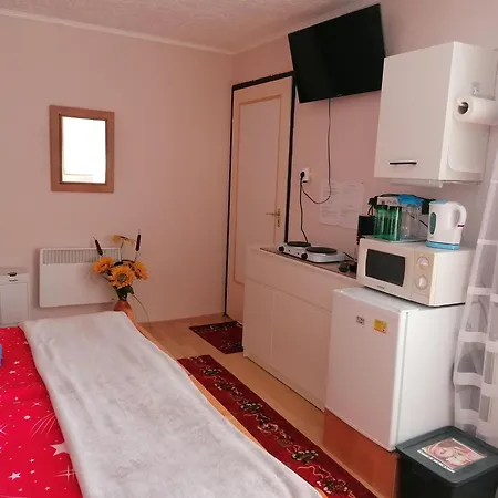 Kertesz Vendeghaz Guest house
