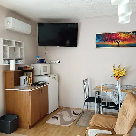 Kertesz Vendeghaz Guest house *