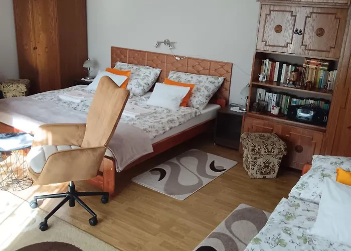 Kertesz Vendeghaz Guest house *